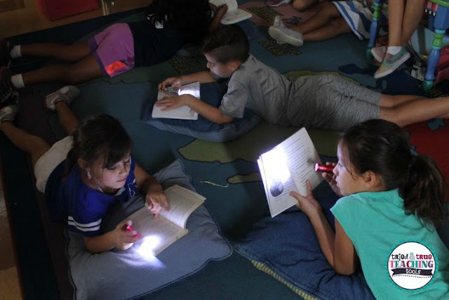 flashlight-friday kids reading with flashlights